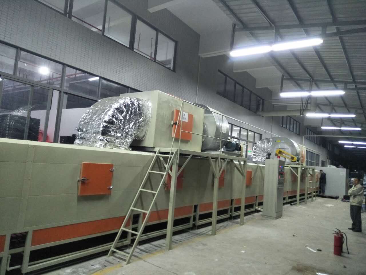 熱烈慶祝TCL大型清洗烘干線投入使用！優(yōu)質(zhì)設(shè)備、領(lǐng)先制造！